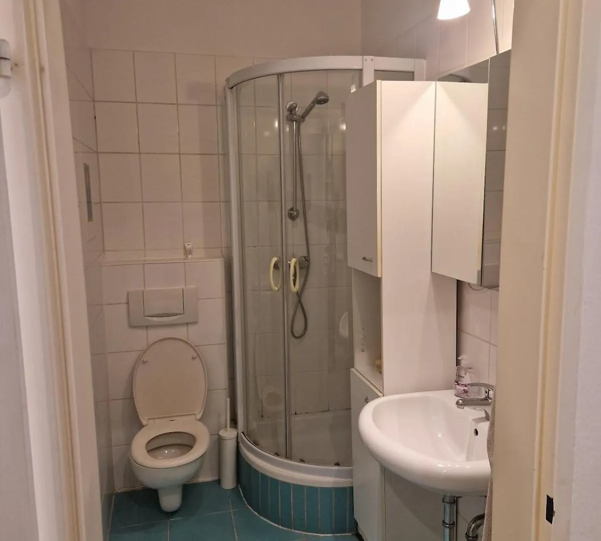 Beautiful Flat Overlooking A Great Park Vienna Apartment