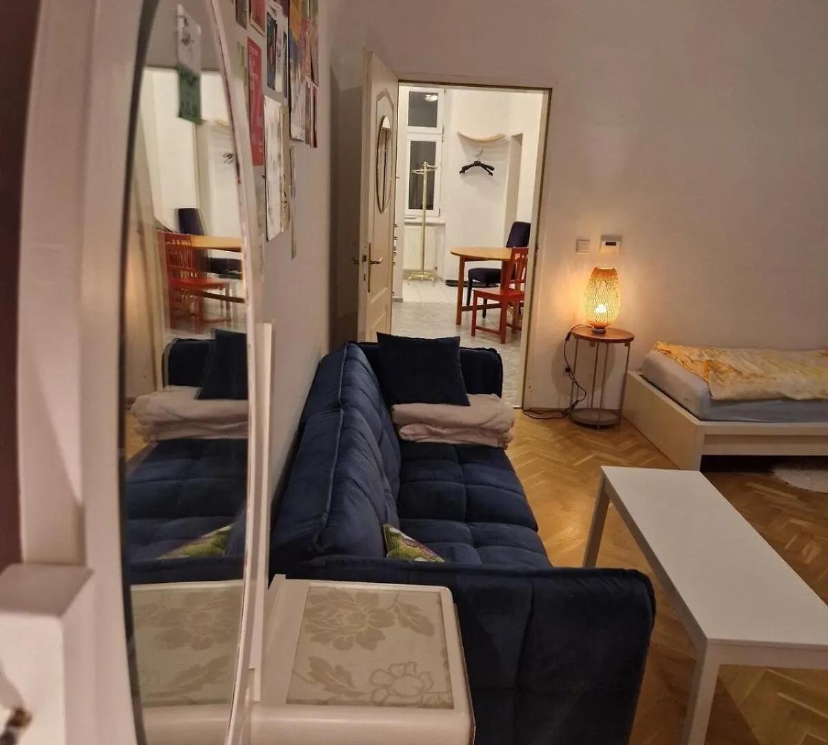 Apartment Beautiful Flat Overlooking A Great Park Vienna Austria